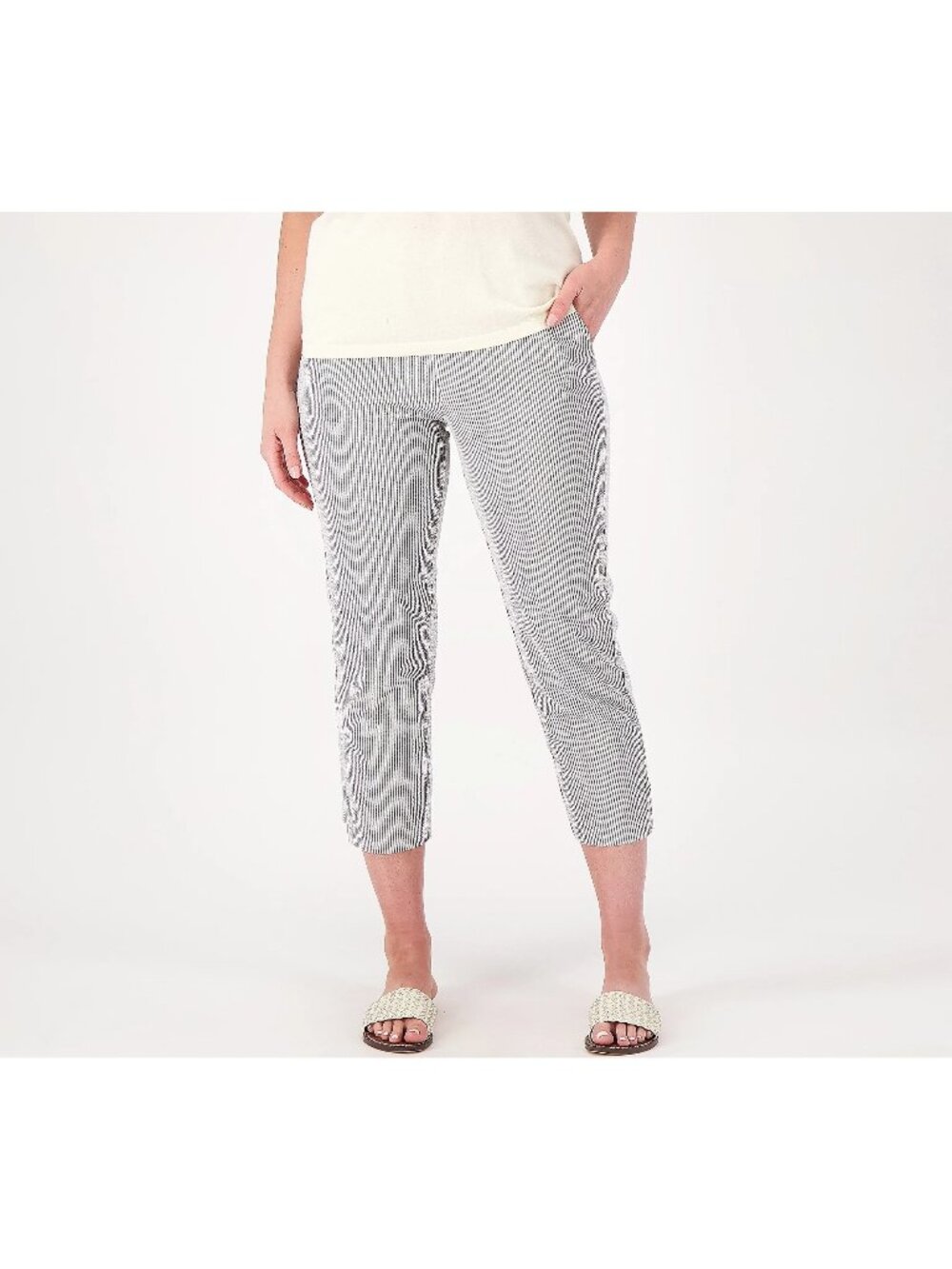 Susan Graver Crop Pants Size 4 Petite Striped Stretch Seersucker Black White